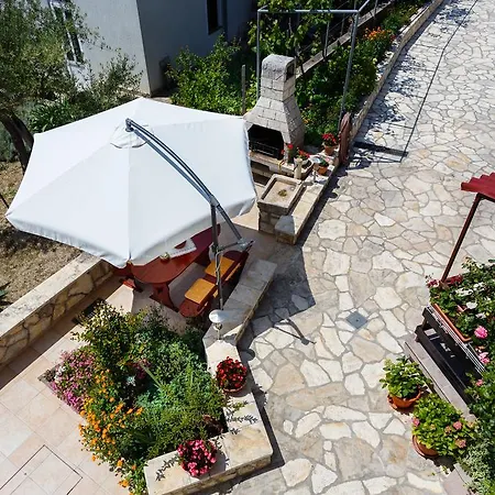 Villa Rosi Krk Town Exterior photo
